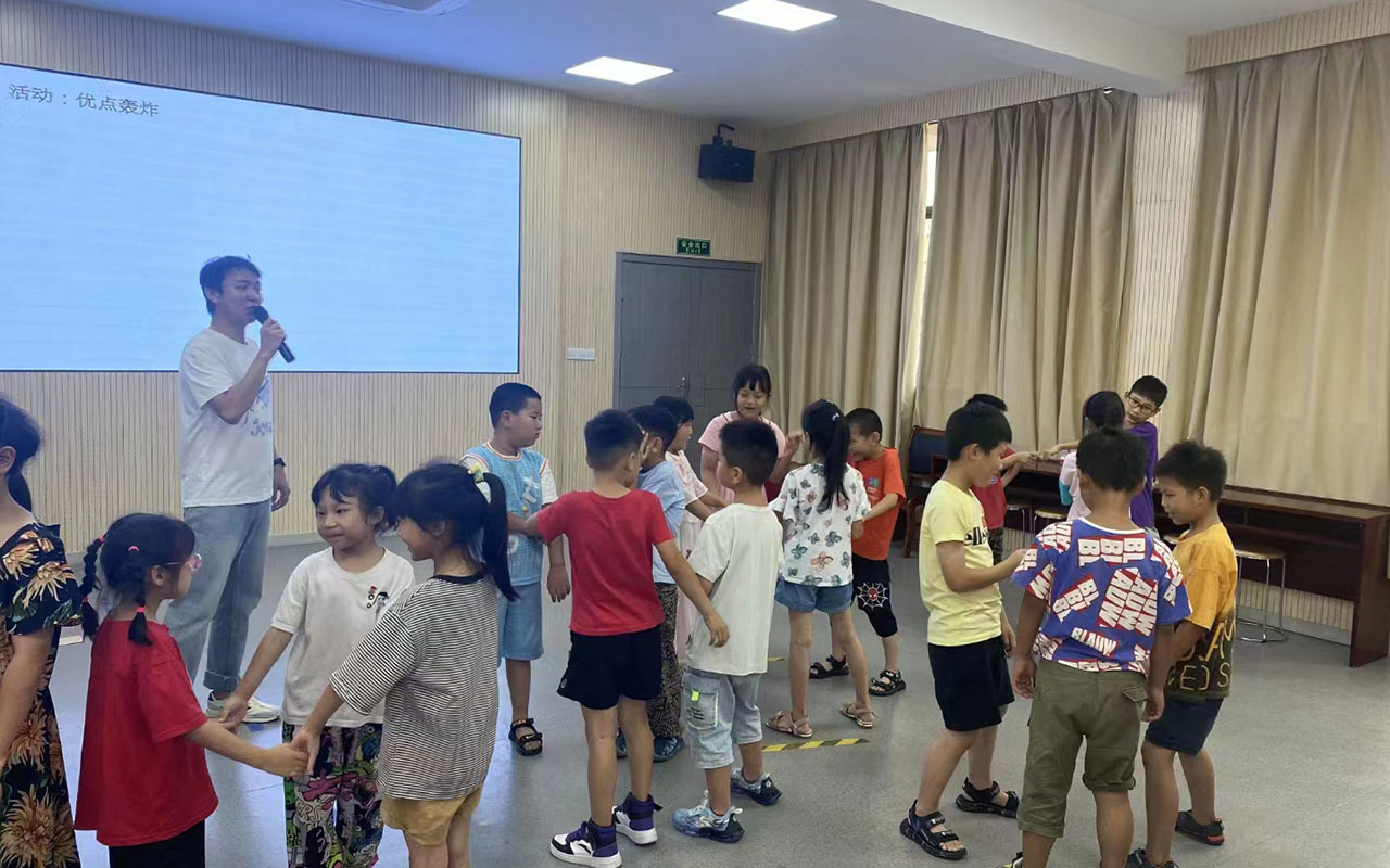 江口龙观乡中心学校